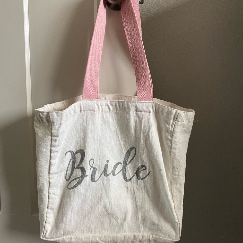 White bride medium tote